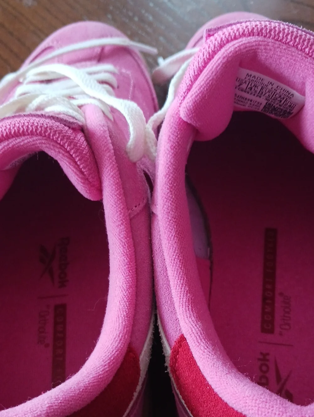 Reebok Women's Bright Pink Lace-Up Athletic Sneakers